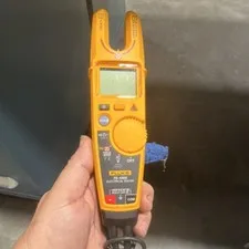 Fluke T6-1000 electrical tester